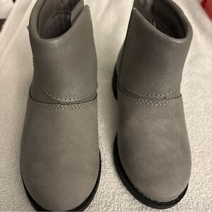 OshKosh B'gosh Gray Toddler Boots